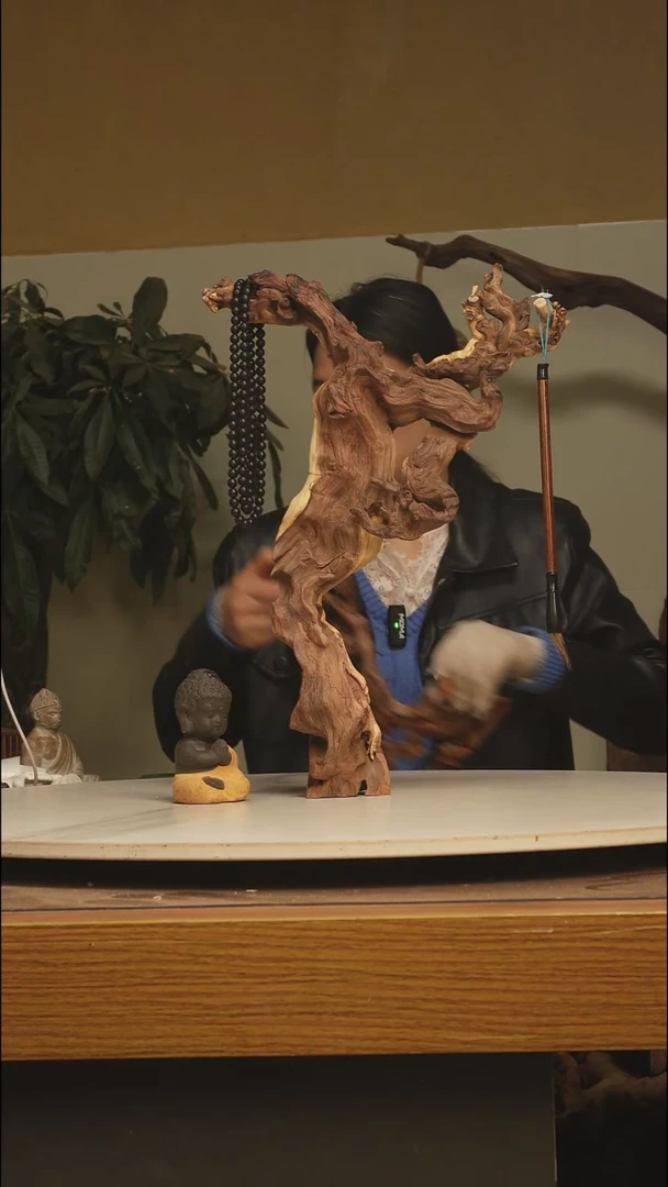 木壹****柒金丝红木739