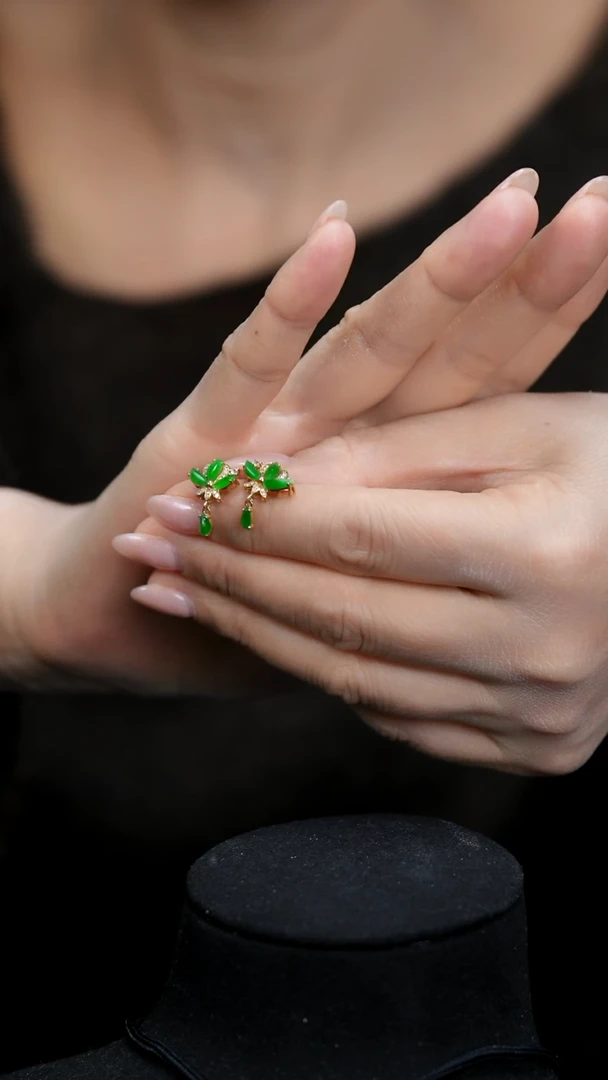 【闪购商品】翡翠耳饰18K金镶嵌耳饰