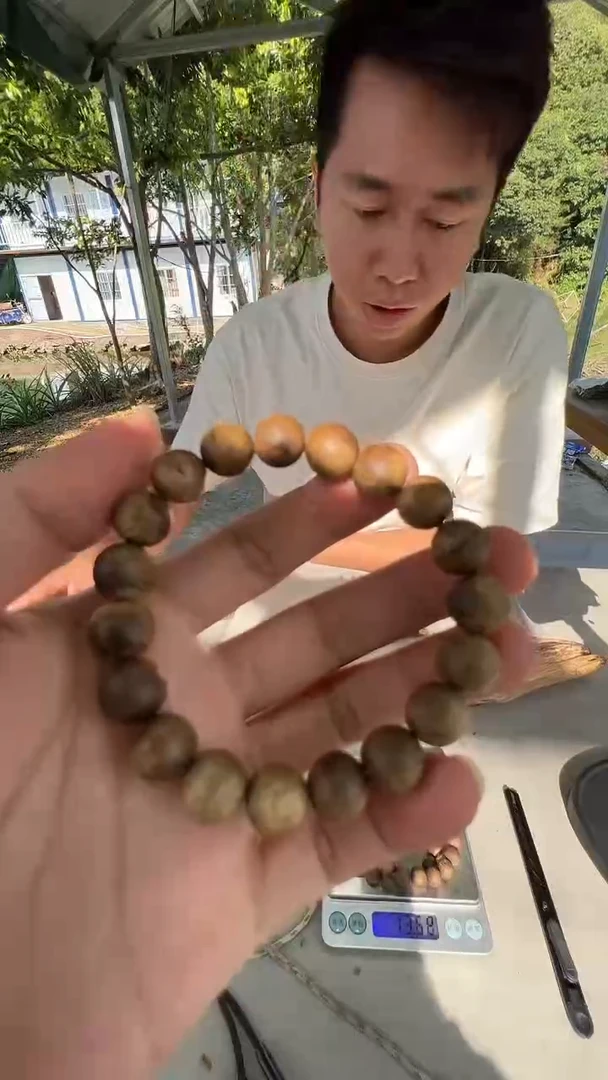 沉香沉香碎屑莺歌绿1.0圆珠单圈多样性发一