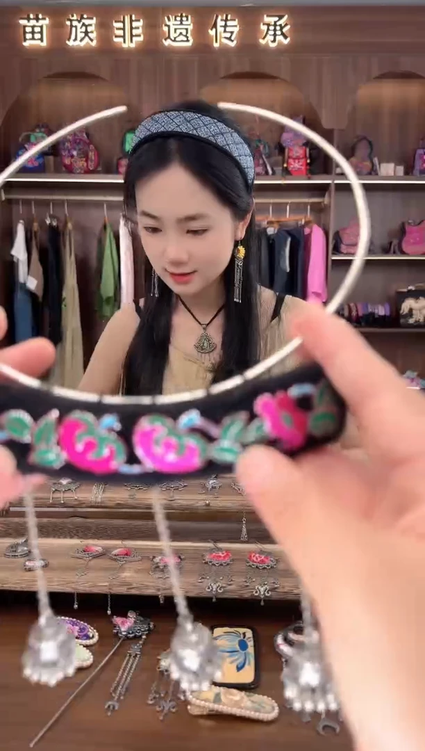 织绣扶光苗绣传承L25