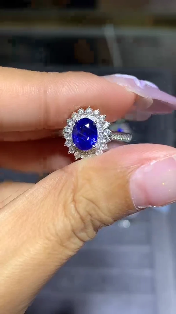 戒指蓝宝石18K金镶嵌1.18CT