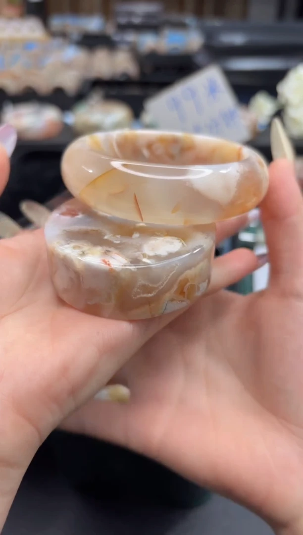 未镶嵌手镯石英质玉A136(58圈赠送镯心)