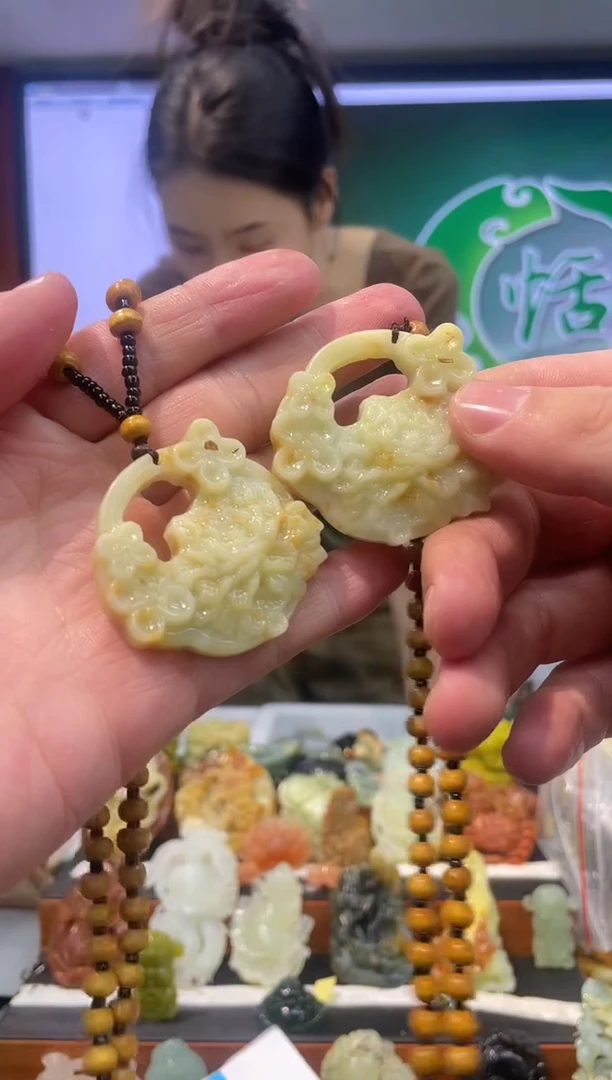 【闪购商品】岫玉吊坠未镶嵌多样性发货*拍一发一