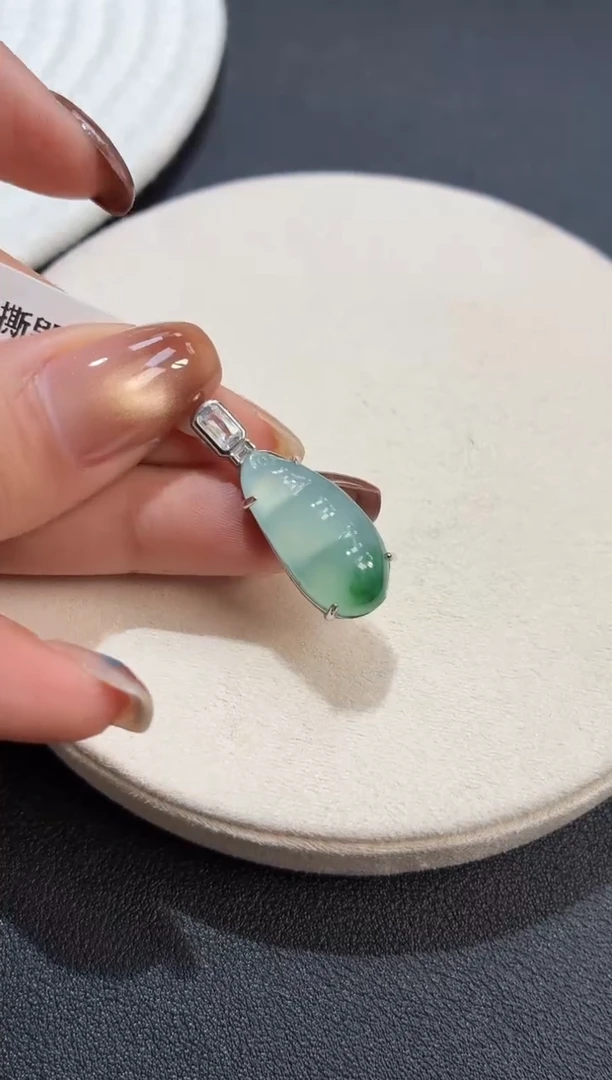 吊坠(不含链)银S925镶嵌翡翠【挽石珠宝】豆子