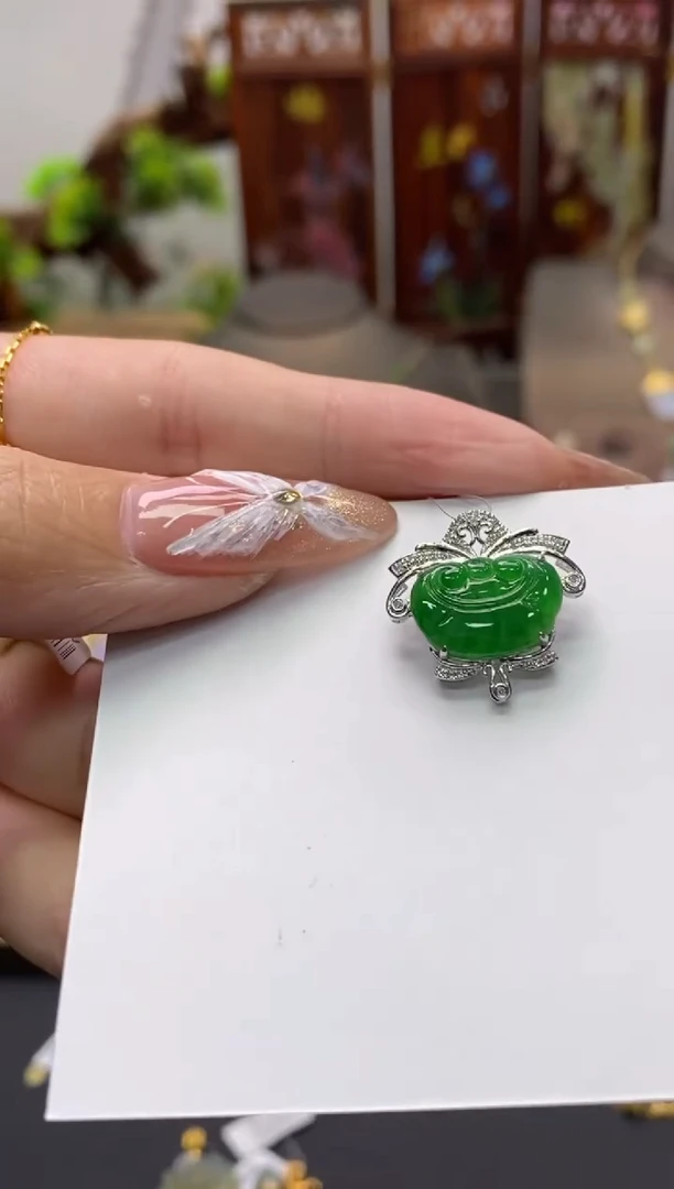 【闪购商品】翡翠颈饰18K金镶嵌净货11078