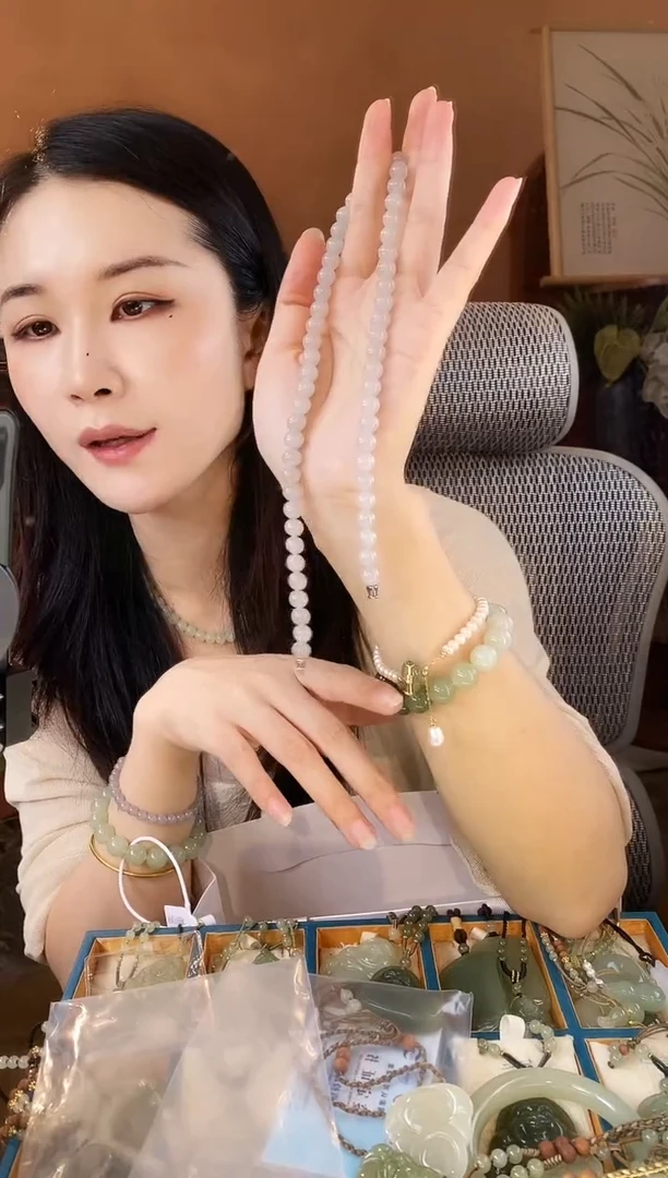 和田玉未镶嵌颈饰8mm烟紫和田玉妈妈链
