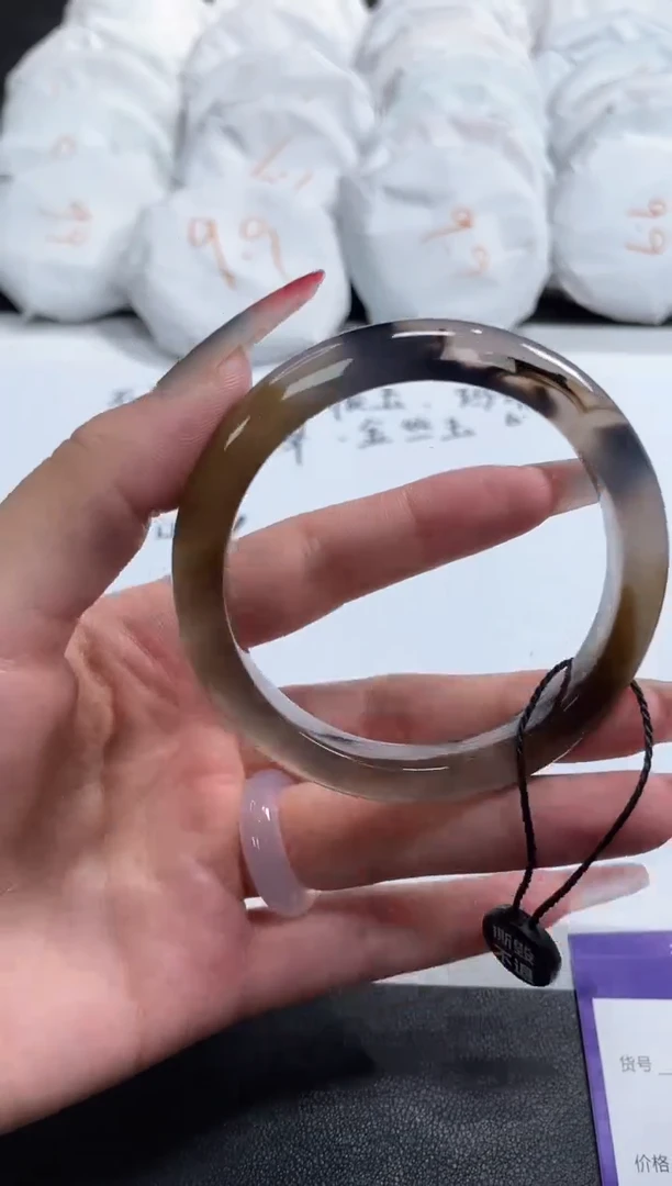 【闪购商品】玛瑙/玉髓手镯未镶嵌409