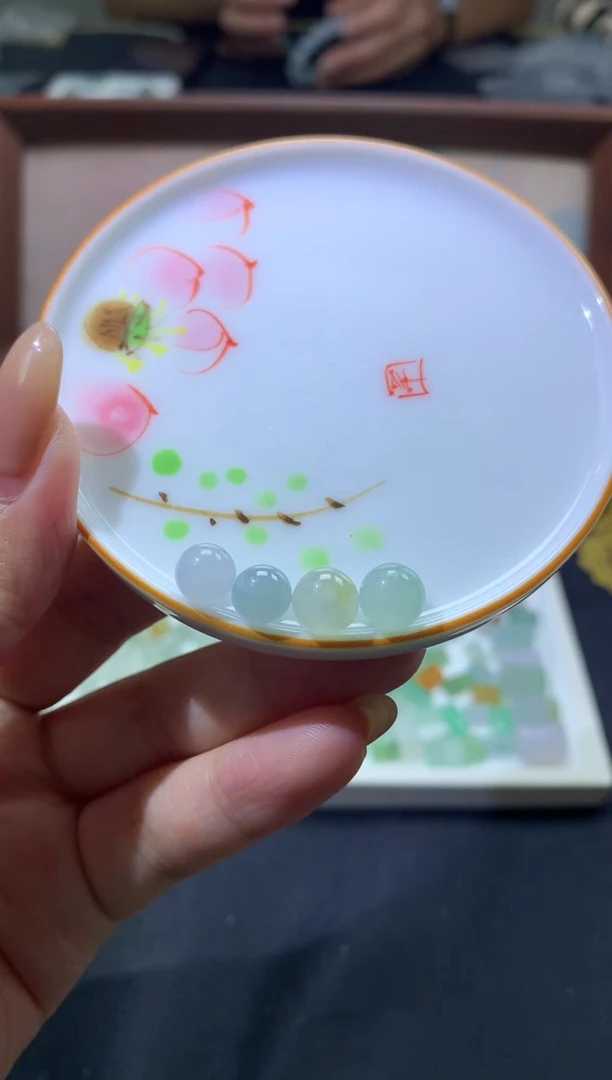 定制翡翠未镶嵌卡7+