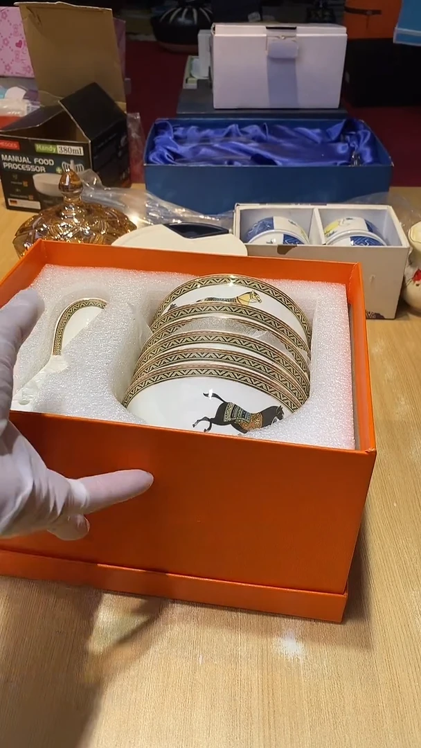 瓷片生活的本意是啊开心啊@@1