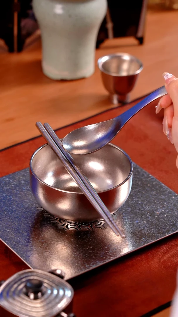 @@器态纯钛钛碗银色+钛勺+钛筷