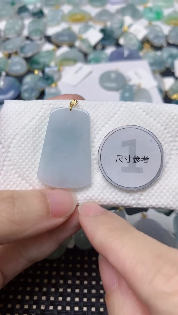 颈饰18K金镶嵌翡翠天然缅甸A货翡翠