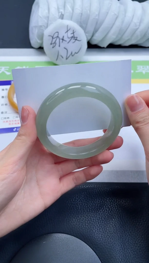 【闪购商品】石英质玉手镯未镶嵌A102-56+