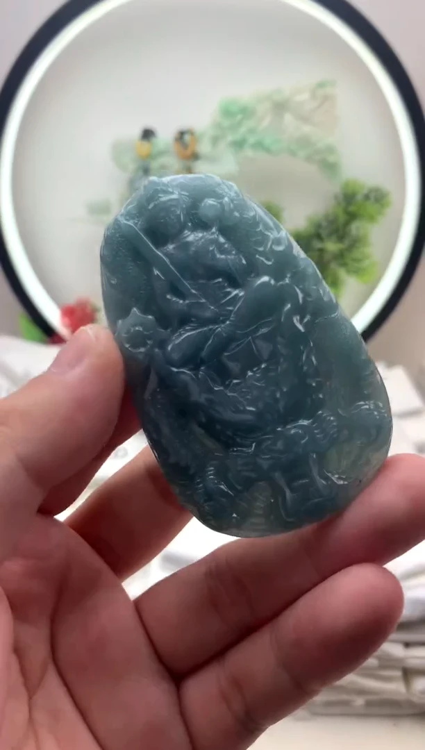 颈饰未镶嵌翡翠虚空藏