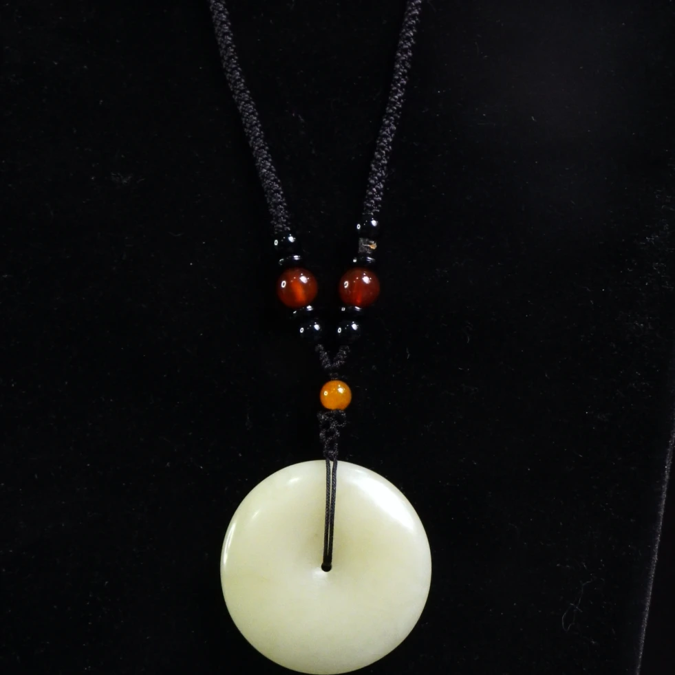 12寿山石汶洋石平安扣挂件28.9克4x4x0.8