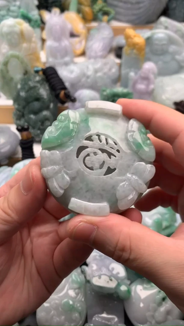 吊坠(不含链)未镶嵌翡翠1