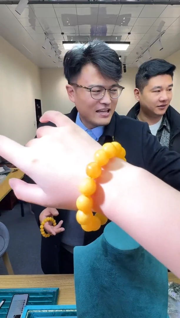 手链蜜蜡未镶嵌13mm多样性发一件 464