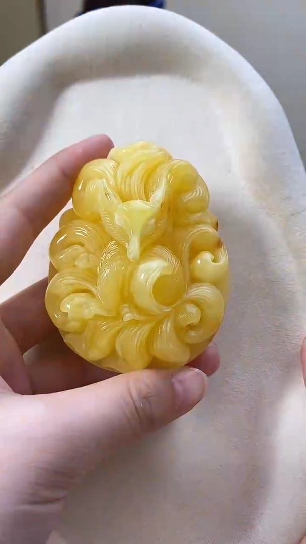 琥珀颈饰未镶嵌吊坠