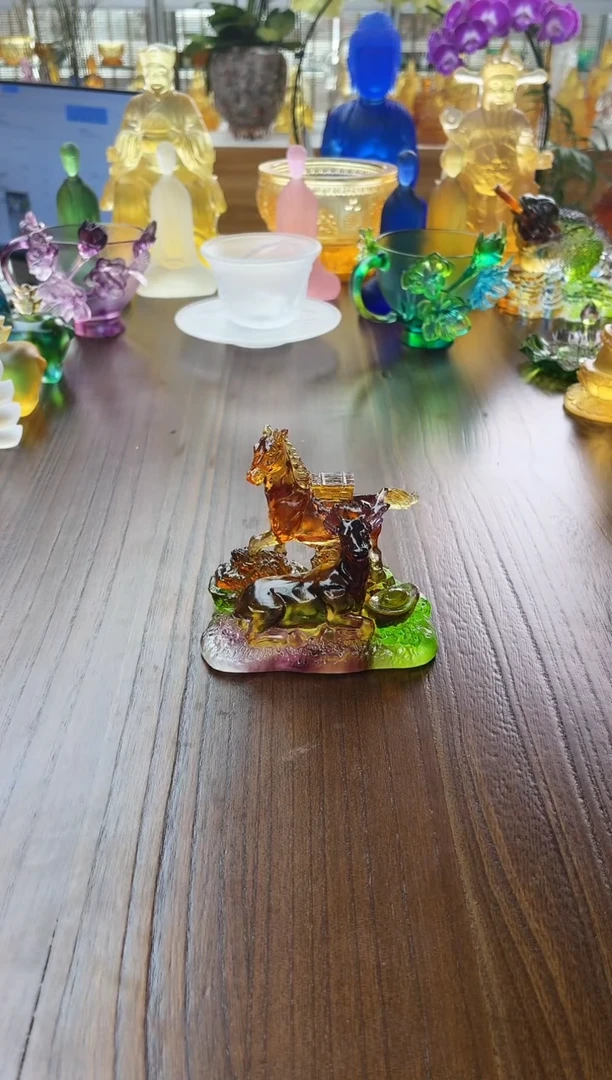 手工艺品琉璃彩色元宝马摆件8公分