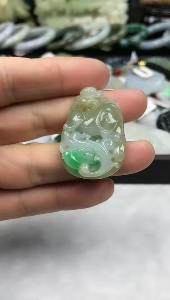 【闪购商品】翡翠吊坠(赠链)未镶嵌貔貅