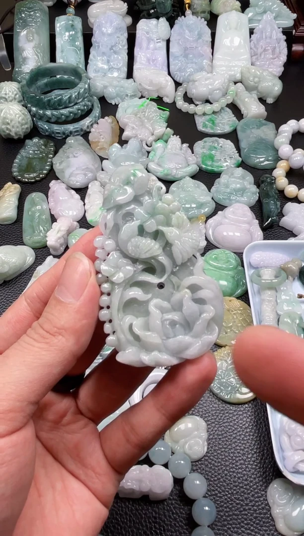 翡翠未镶嵌颈饰天然翡翠a货