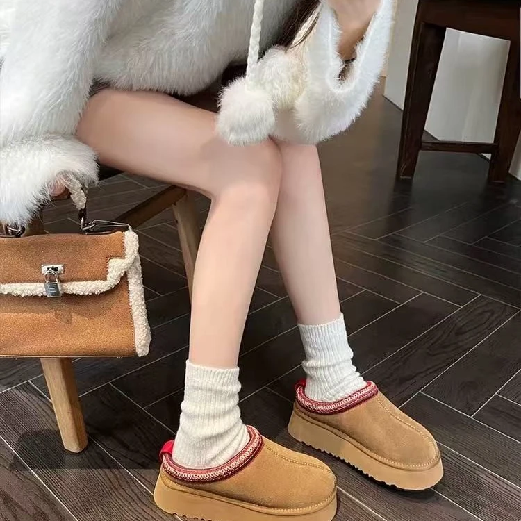 【门店断码】桑坡1:1you标民族风便鞋网红款短筒皮毛一体加厚雪地靴