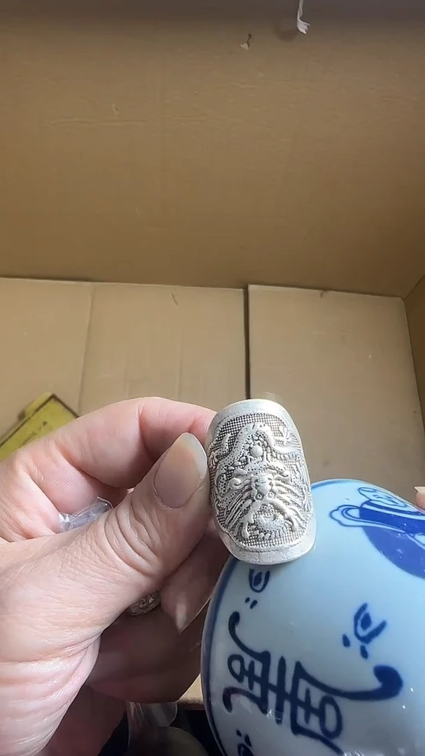 郑*东工艺美术艺术品