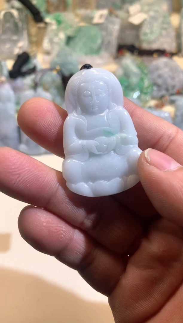 【闪购商品】翡翠颈饰未镶嵌02/09/06