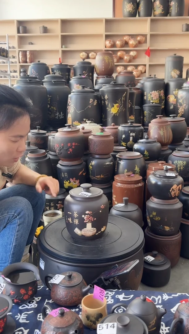 罐瑕疵茶叶罐   469   冬瓜彩填