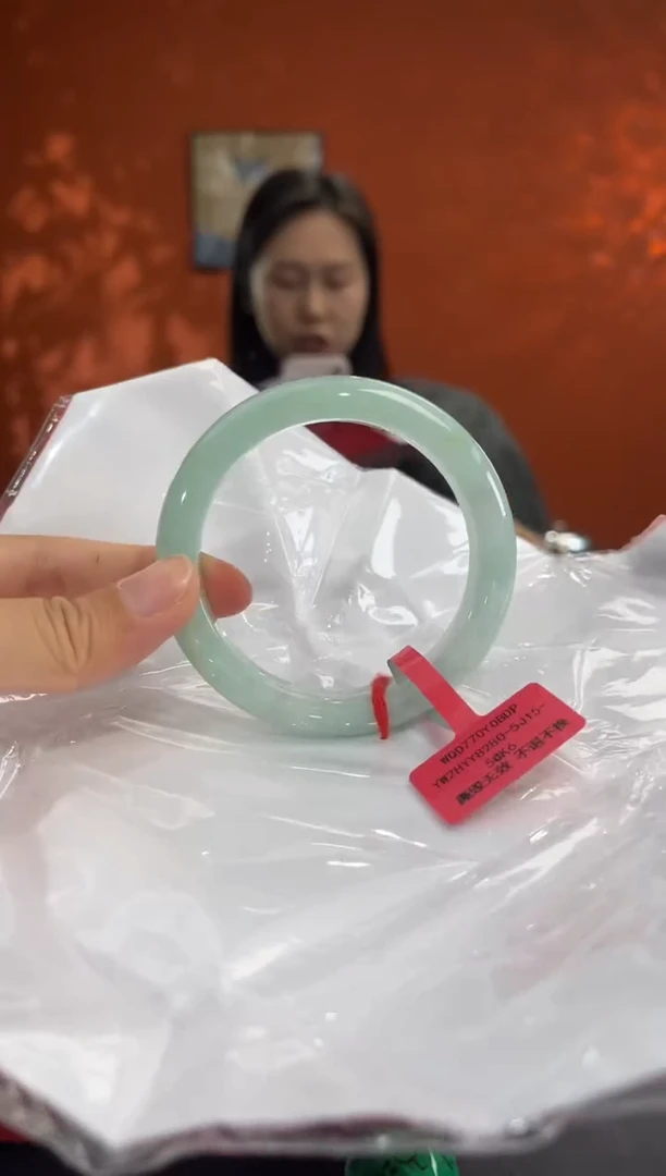 未镶嵌手镯翡翠8