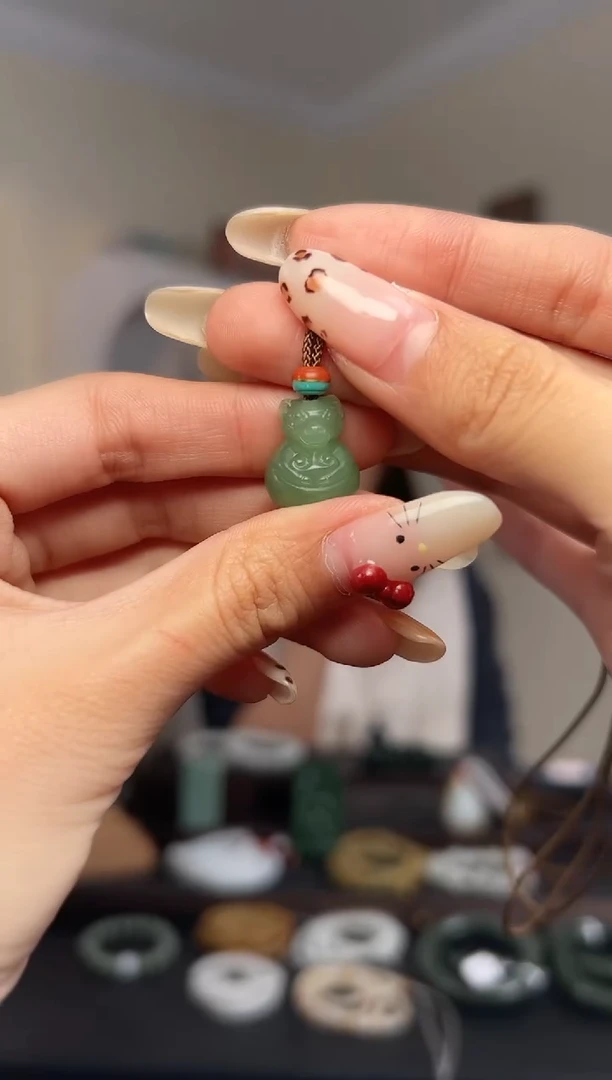 颈饰未镶嵌和田玉17*13mm