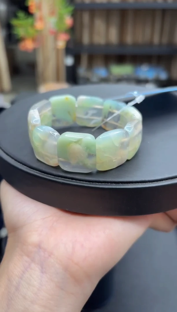 非金属无145微瑕手牌