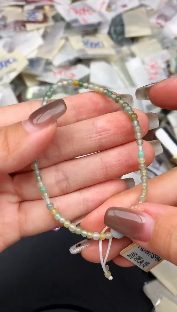 未镶嵌挂件翡翠—