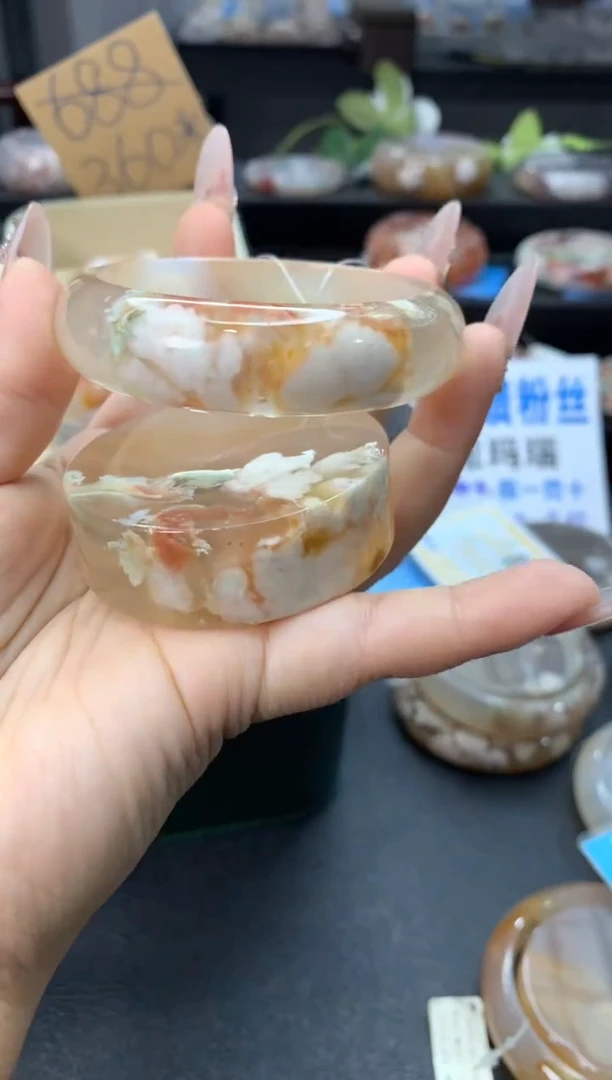 未镶嵌手镯石英质玉（56-57圈口）赠送镯心
