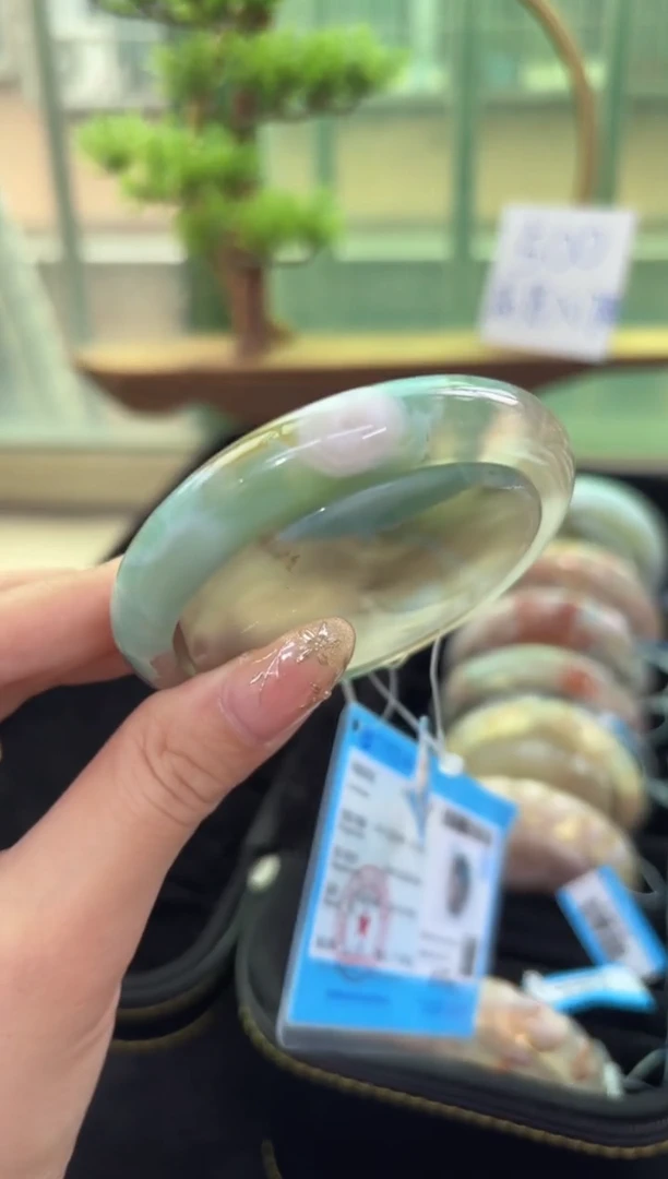 未镶嵌手镯石英质玉C35(56圈赠送镯心)