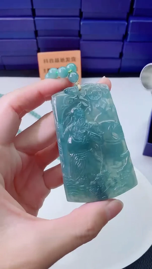 翡翠未镶嵌颈饰1111111111