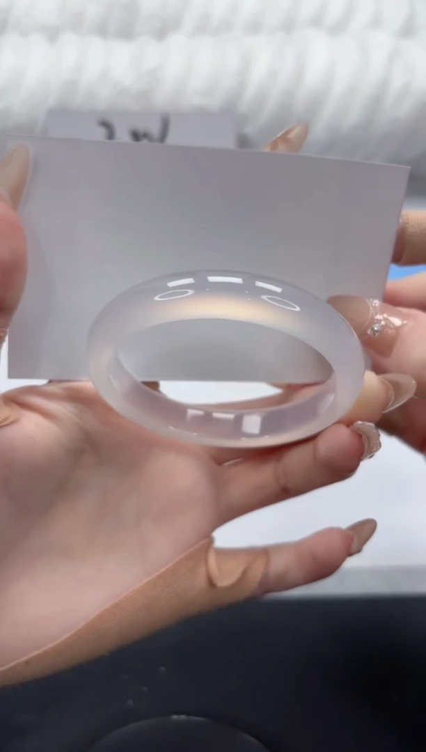 【闪购商品】石英质玉未镶嵌手镯A298-54