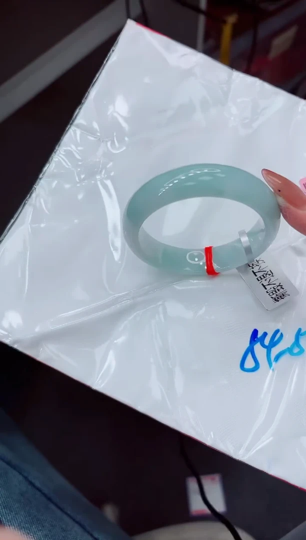 【闪购商品】翡翠手镯未镶嵌0000000000