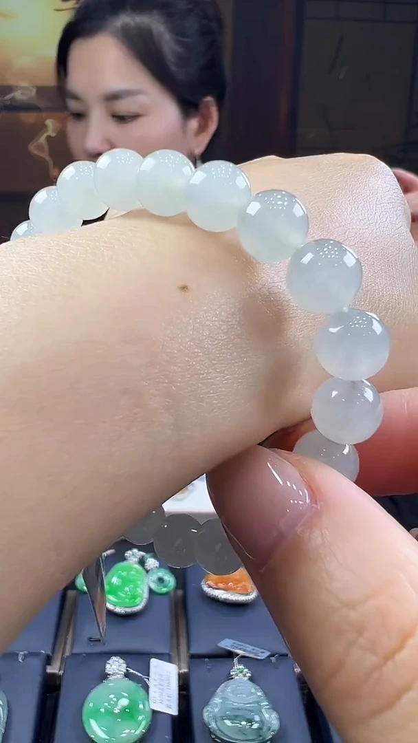 未镶嵌挂件翡翠用****8手串