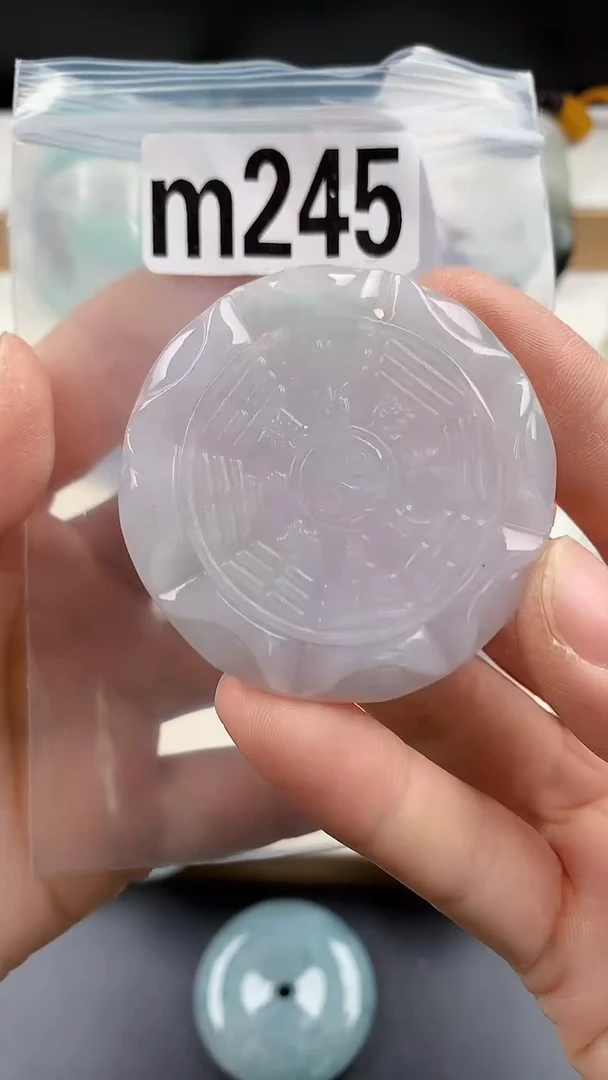 颈饰未镶嵌翡翠天然翡翠吊坠挂件
