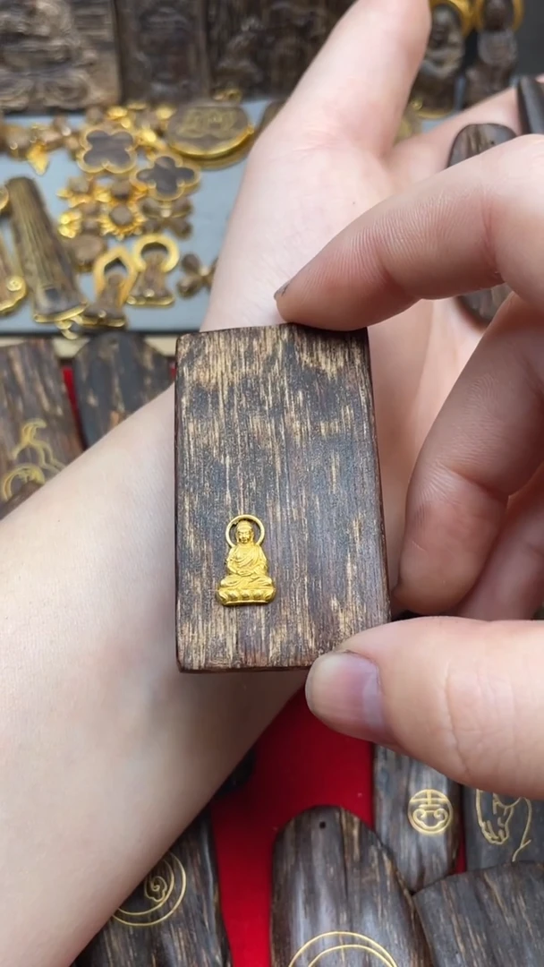 沉香吊坠沉香吊坠05