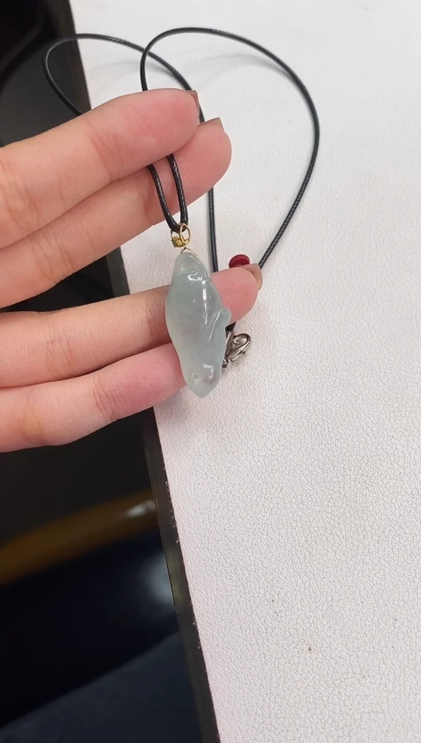 【闪购商品】翡翠颈饰18K金镶嵌小海豚