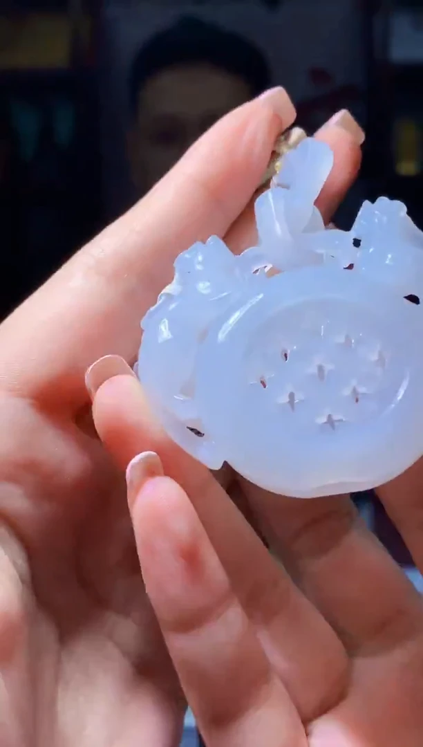 定制和田玉E****f虎妹定制和田玉链接HTY0111