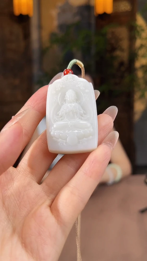 和田玉未镶嵌颈饰和田玉未镶嵌颈饰B552