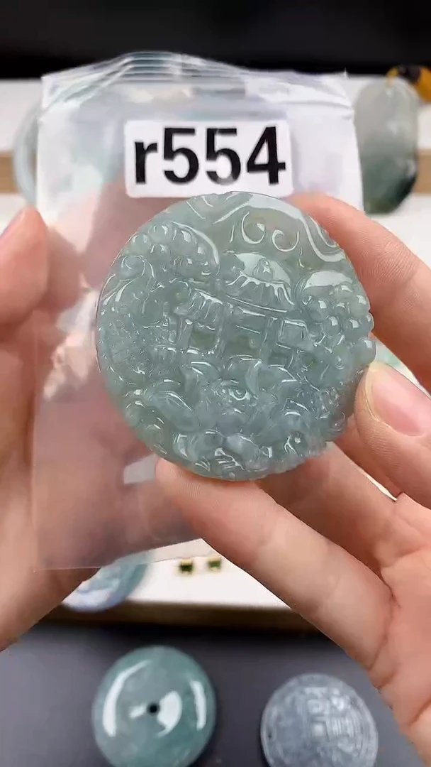 颈饰未镶嵌翡翠天然翡翠吊坠挂件