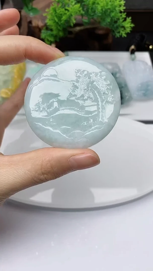 【闪购商品】翡翠颈饰未镶嵌