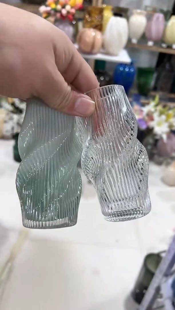 【闪购商品】无铅玻璃绿+透明扭扭2个迷你小花瓶