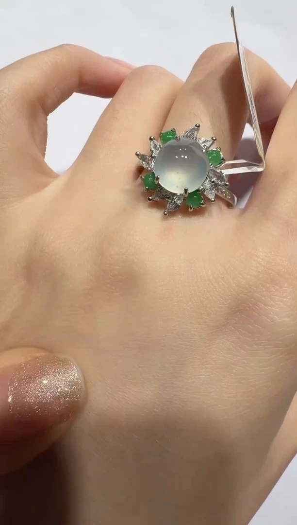 银S925镶嵌戒指翡翠925银镶A货翡翠戒指