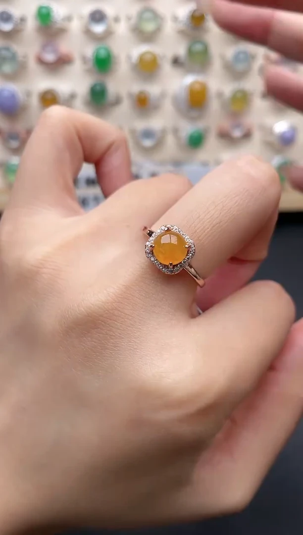 【闪购商品】翡翠戒指银S925镶嵌一物一证一礼盒