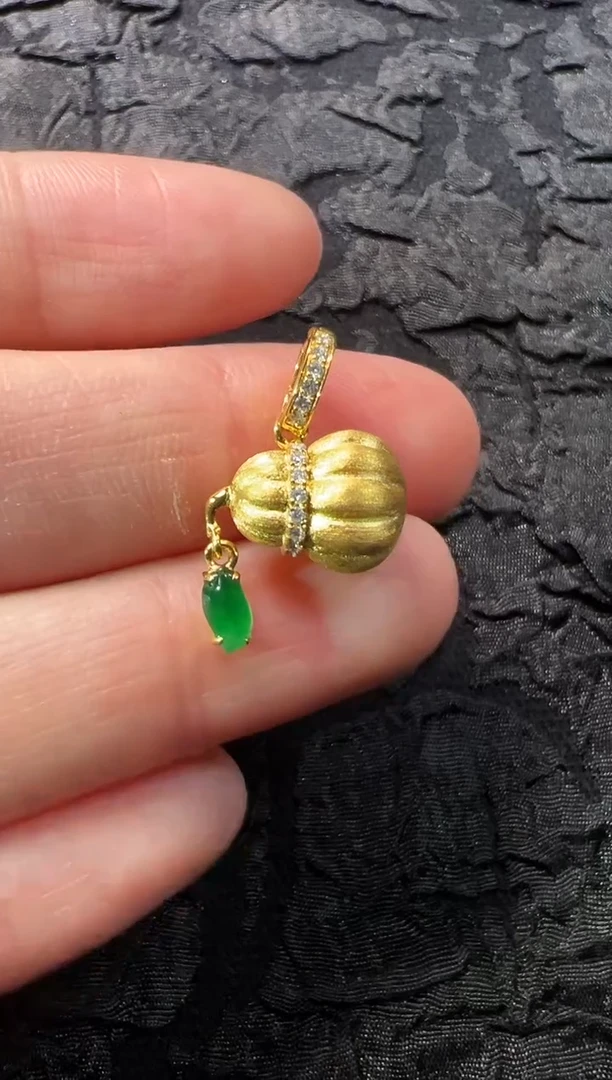 吊坠(不含链)18K金镶嵌翡翠高冰正阳绿葫芦吊坠滴溜