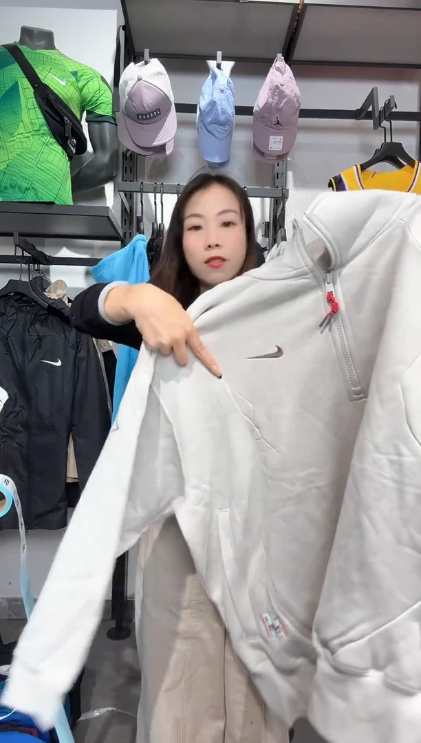 1525   编码 瑕疵款直播间过款为准 尺码